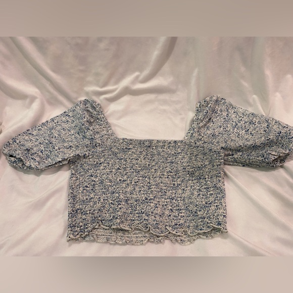 American Eagle Floral Smocked Floral Neck Top - Picture 3 of 4